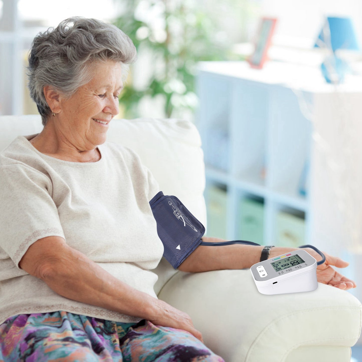 Digital Arm Blood Pressure Monitor — LCD Display & Voice Readout