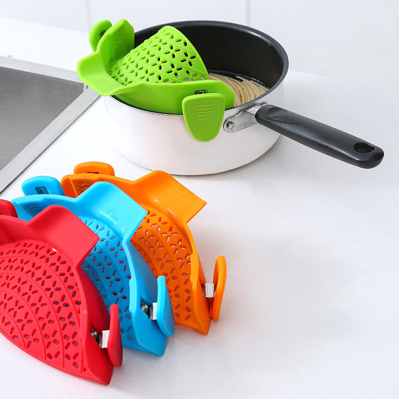 Silicone Pot Drain Stopper — No-Spill Strainer Lid Clip